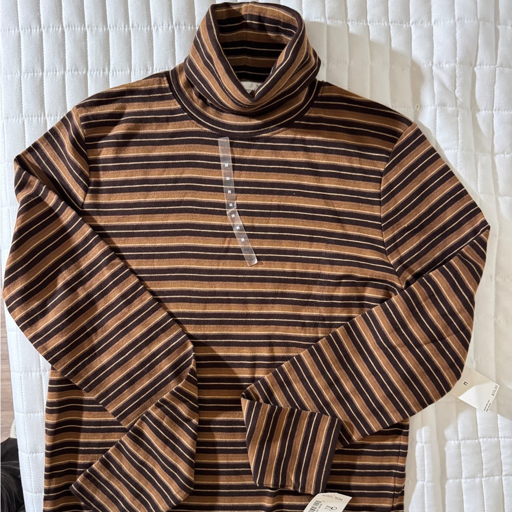 Jones New York brown striped turtle neck NWT Ladies M